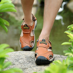 Men Hook-Loop Anti-collision Toe Shock Absorption Outdoor Hiking Sandals
